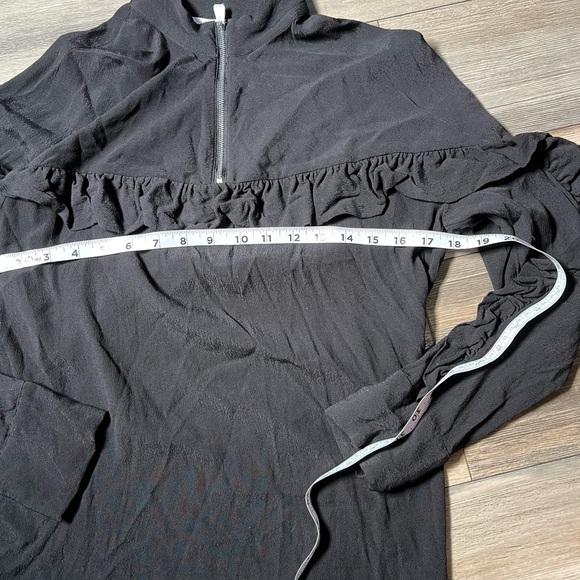 & Other Stories Black Beautiful Blouse- 10 - Picture 3 of 10